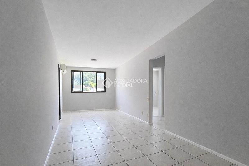 Apartamento para alugar no Centro de Florianópolis | 2 dormitórios | Próximo à Av. Mauro Ramos: 5ª foto da galeria de imagens do imóvel