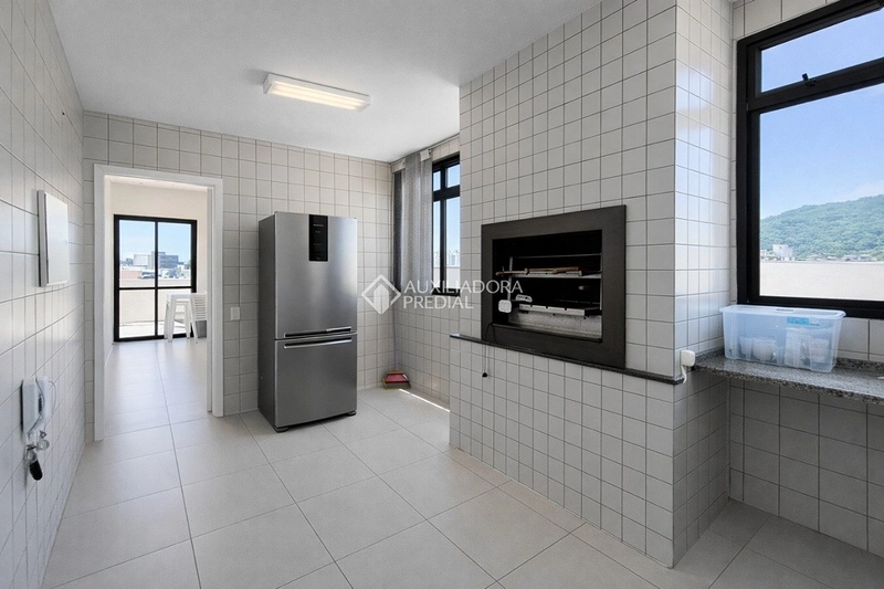 Apartamento para alugar no Centro de Florianópolis | 2 dormitórios | Próximo à Av. Mauro Ramos: 34ª foto da galeria de imagens do imóvel