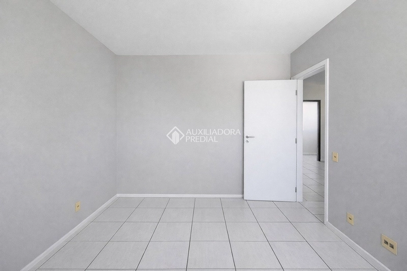 Apartamento para alugar no Centro de Florianópolis | 2 dormitórios | Próximo à Av. Mauro Ramos: 17ª foto da galeria de imagens do imóvel