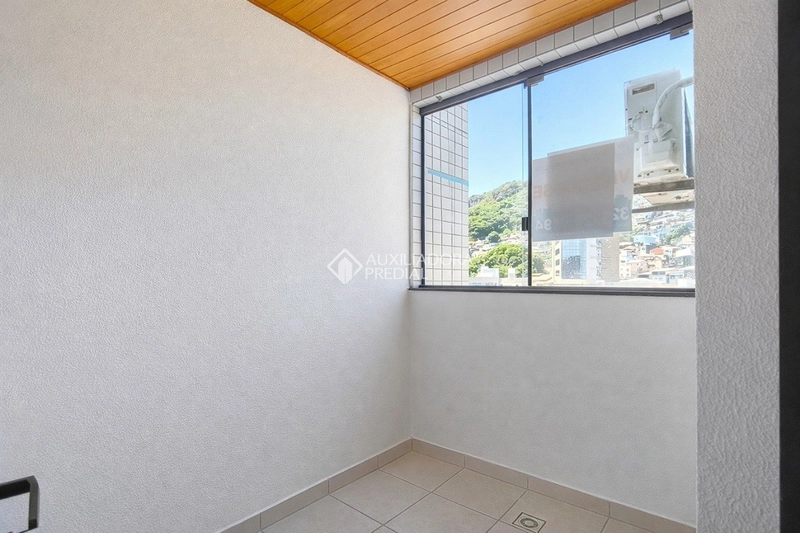 Apartamento para alugar no Centro de Florianópolis | 2 dormitórios | Próximo à Av. Mauro Ramos: 8ª foto da galeria de imagens do imóvel