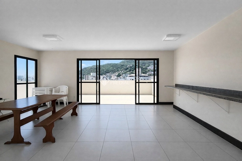Apartamento para alugar no Centro de Florianópolis | 2 dormitórios | Próximo à Av. Mauro Ramos: 31ª foto da galeria de imagens do imóvel