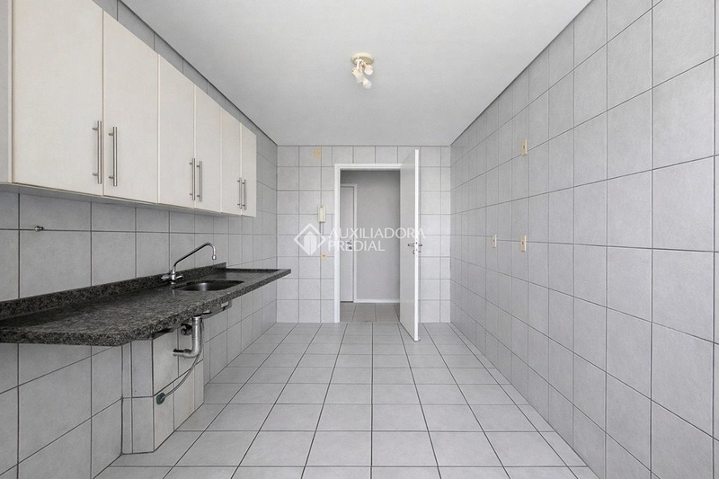 Apartamento para alugar no Centro de Florianópolis | 2 dormitórios | Próximo à Av. Mauro Ramos: 10ª foto da galeria de imagens do imóvel