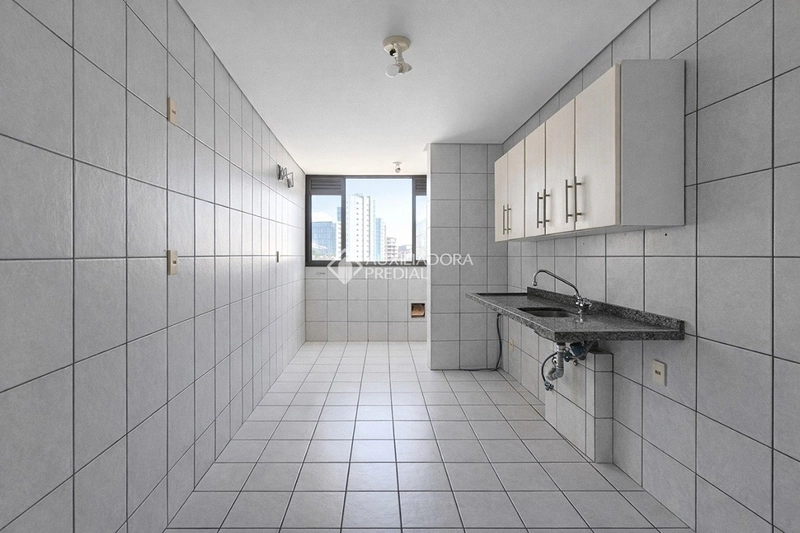 Apartamento para alugar no Centro de Florianópolis | 2 dormitórios | Próximo à Av. Mauro Ramos: 9ª foto da galeria de imagens do imóvel