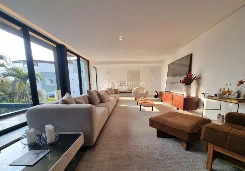 Casa à venda em Cacupé | Frente mar | Condomínio fechado | Florianópolis: 2ª foto da galeria de imagens do imóvel