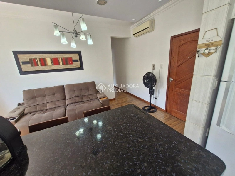 Apartamento à venda mobiliado e reformado | 3 dormitórios | Próximo à Beira-Mar Norte | Florianópolis: 8ª foto da galeria de imagens do imóvel