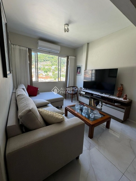 Apartamento reformado à venda no Centro de Florianópolis | 3 dormitórios | 105 m²: 14ª foto da galeria de imagens do imóvel