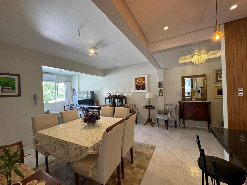 Apartamento reformado à venda no Centro de Florianópolis | 3 dormitórios | 105 m²: 7ª foto da galeria de imagens do imóvel