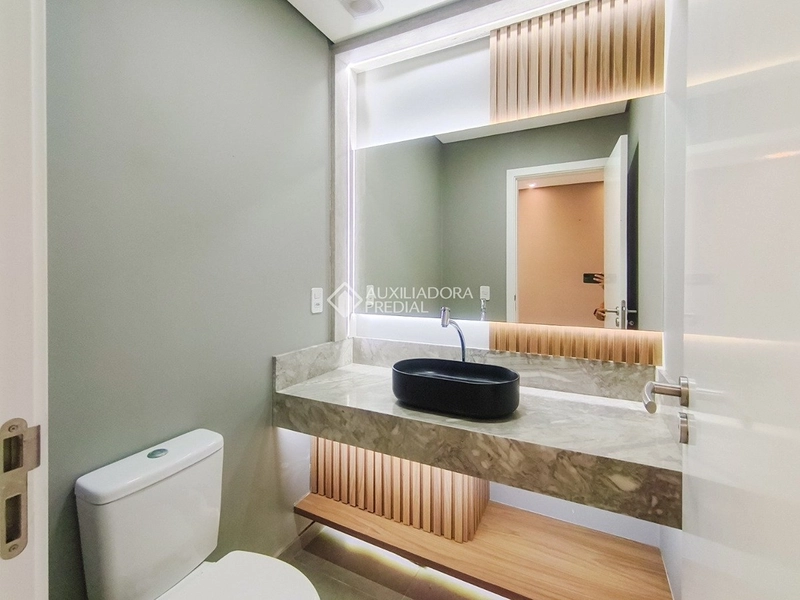 Casa no bairro João Paulo em Florianópolis | 3 suítes | Espaço gourmet: 13ª foto da galeria de imagens do imóvel