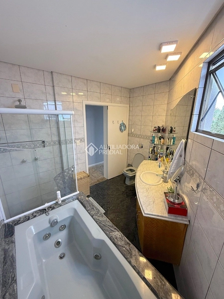 Apartamento mobiliado com vista para o mar | 3 dormitórios | 2 vagas: 19ª foto da galeria de imagens do imóvel