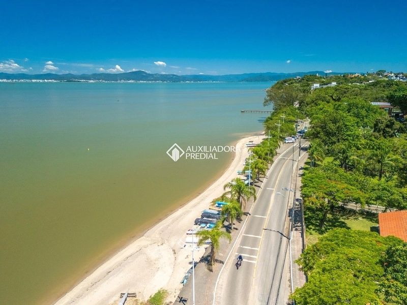 Casa para alugar em condomínio fechado em Cacupé | 3 suítes | Piscina | Florianópolis: 10ª foto da galeria de imagens do imóvel