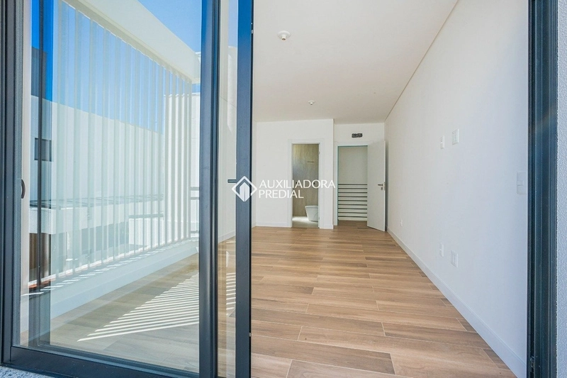 Casa para alugar em condomínio fechado em Cacupé | 3 suítes | Piscina | Florianópolis: 35ª foto da galeria de imagens do imóvel