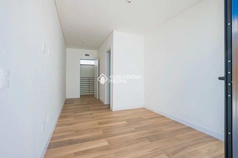 Casa para alugar em condomínio fechado em Cacupé | 3 suítes | Piscina | Florianópolis: 28ª foto da galeria de imagens do imóvel