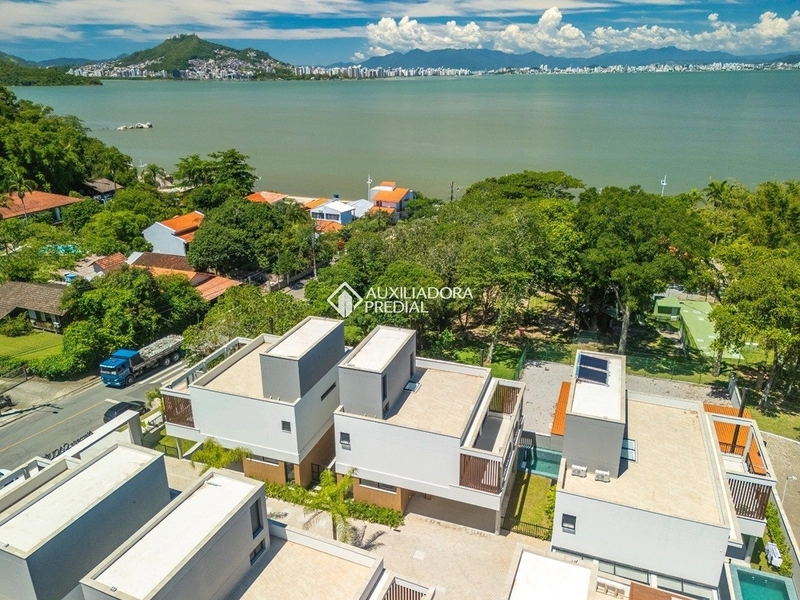 Casa para alugar em condomínio fechado em Cacupé | 3 suítes | Piscina | Florianópolis: 9ª foto da galeria de imagens do imóvel