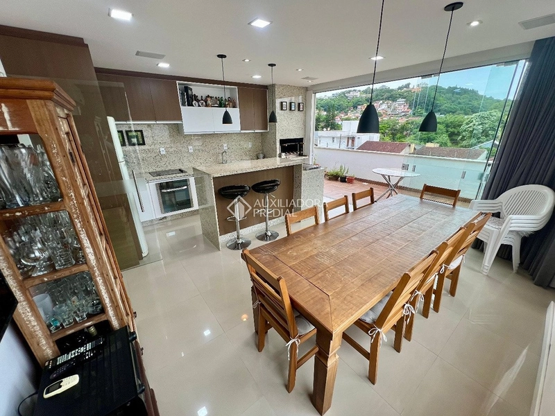 Cobertura linear com vista para o mar à venda no João Paulo | Florianópolis: 7ª foto da galeria de imagens do imóvel