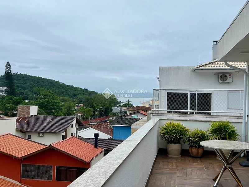 Cobertura linear com vista para o mar à venda no João Paulo | Florianópolis: 11ª foto da galeria de imagens do imóvel