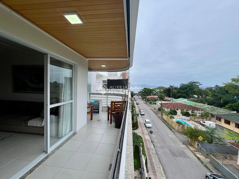 Cobertura linear com vista para o mar à venda no João Paulo | Florianópolis: 14ª foto da galeria de imagens do imóvel