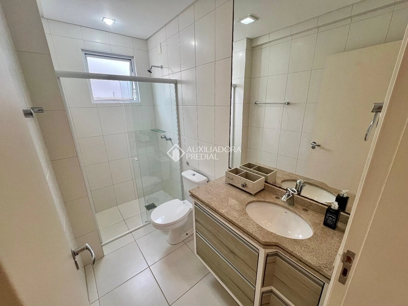 Cobertura linear com vista para o mar à venda no João Paulo | Florianópolis: 28ª foto da galeria de imagens do imóvel