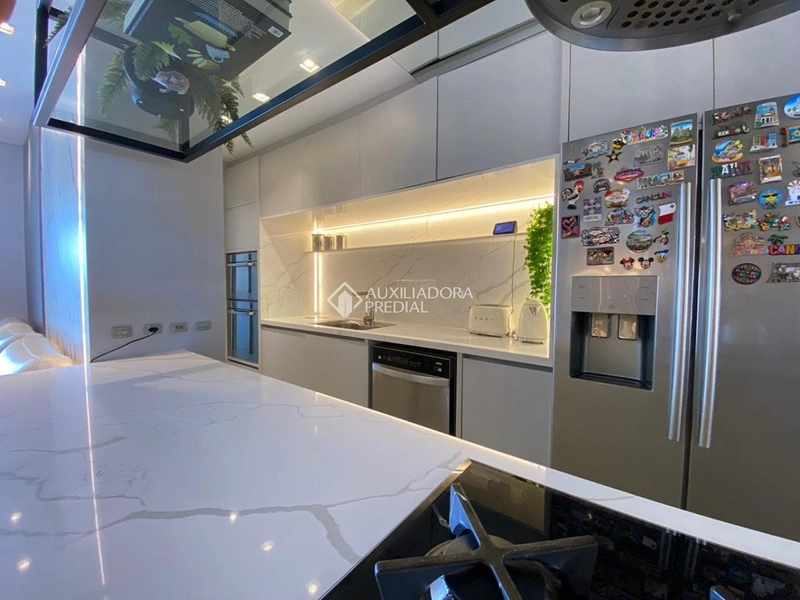 Apartamento com 2 suítes para alugar, totalmente mobiliado e pronto para morar: 2ª foto da galeria de imagens do imóvel