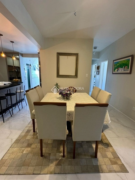 Apartamento à venda no Centro de Florianópolis | 3 dormitórios | 105 m² | Reformado: 2ª foto da galeria de imagens do imóvel