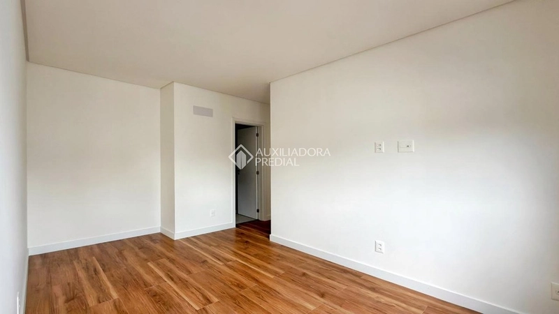 OPORTUNIDADE NO CENTRO DE FLORIANÓPOLIS – 3 DORMITÓRIOS, 2 VAGAS E HOBBY BOX: 11ª foto da galeria de imagens do imóvel