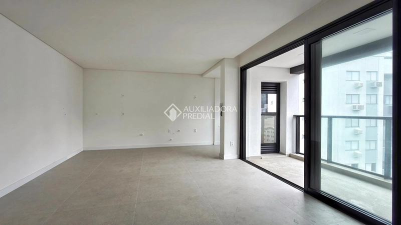 OPORTUNIDADE NO CENTRO DE FLORIANÓPOLIS – 3 DORMITÓRIOS, 2 VAGAS E HOBBY BOX: 4ª foto da galeria de imagens do imóvel