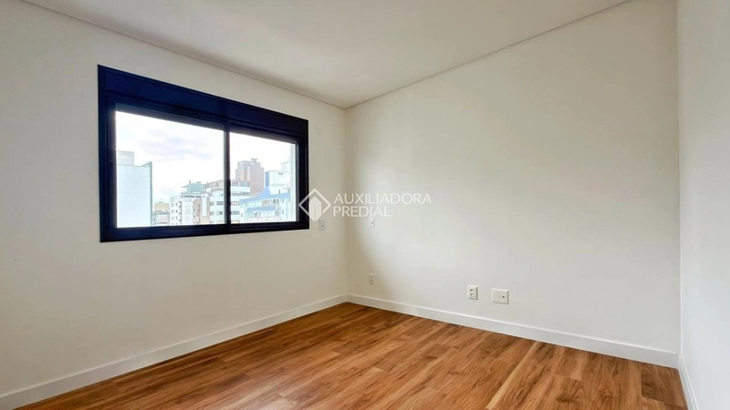 OPORTUNIDADE NO CENTRO DE FLORIANÓPOLIS – 3 DORMITÓRIOS, 2 VAGAS E HOBBY BOX: 10ª foto da galeria de imagens do imóvel