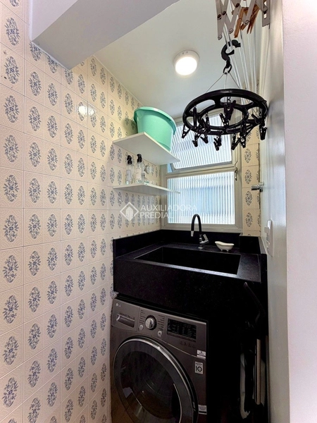 Apartamento reformado no Centro de Florianópolis | 2 dormitórios + vaga: 7ª foto da galeria de imagens do imóvel