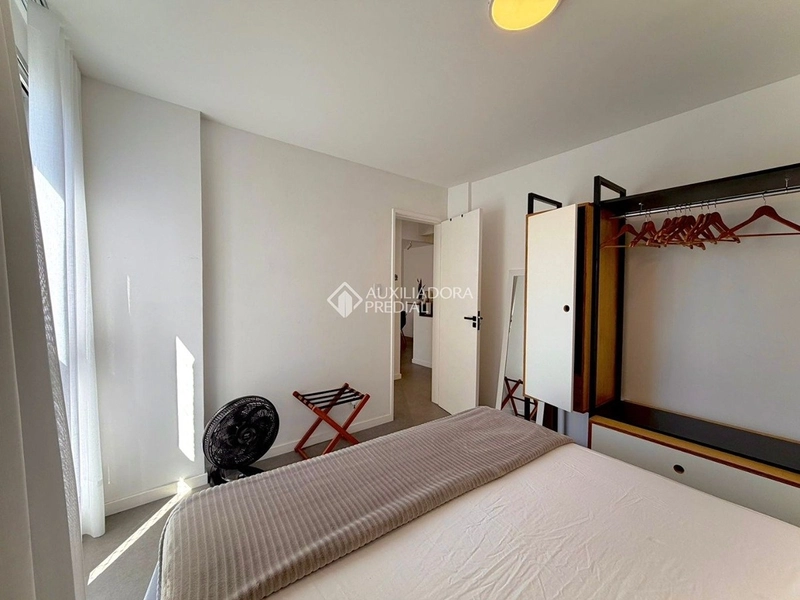 Apartamento reformado no Centro de Florianópolis | 2 dormitórios + vaga: 10ª foto da galeria de imagens do imóvel