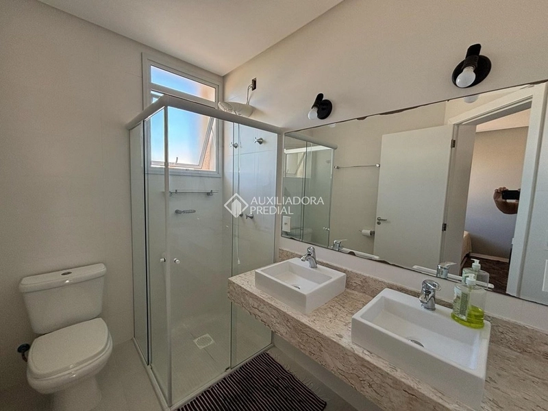 Casa semi mobiliada para aluguel em Florianópolis | 3 suítes | piscina privativa | alto padrão: 8ª foto da galeria de imagens do imóvel