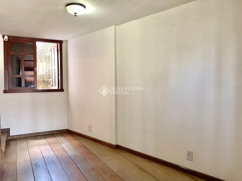 Casa com vista para o mar à venda em Itaguaçu | 406 m² construídos | Florianópolis: 19ª foto da galeria de imagens do imóvel