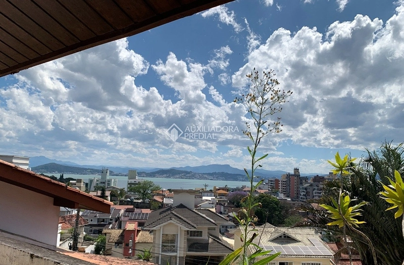 Casa com vista para o mar à venda em Itaguaçu | 406 m² construídos | Florianópolis: 26ª foto da galeria de imagens do imóvel