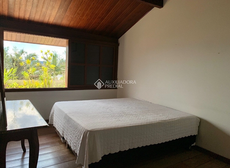 Casa com vista para o mar à venda em Itaguaçu | 406 m² construídos | Florianópolis: 24ª foto da galeria de imagens do imóvel