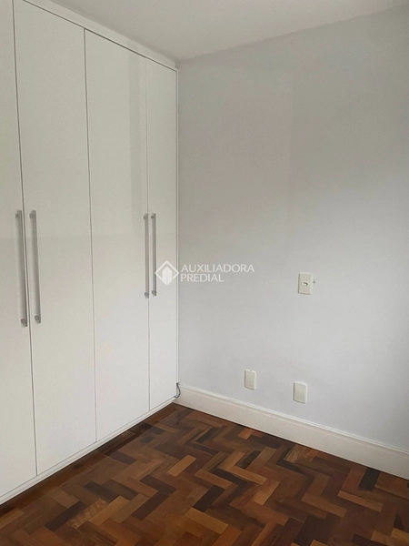Apartamento 2 dormitórios no Centro de Florianópolis – vaga de garagem e condomínio completo: 12ª foto da galeria de imagens do imóvel