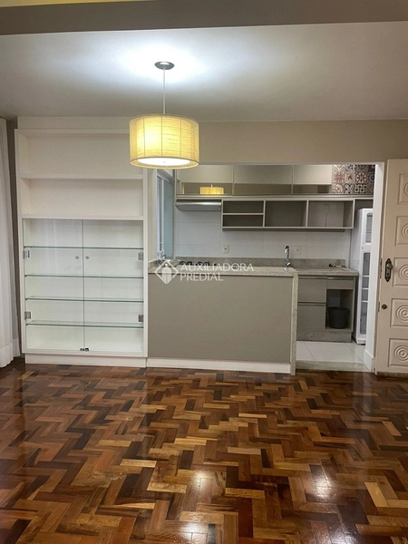 Apartamento 2 dormitórios no Centro de Florianópolis – vaga de garagem e condomínio completo: 4ª foto da galeria de imagens do imóvel