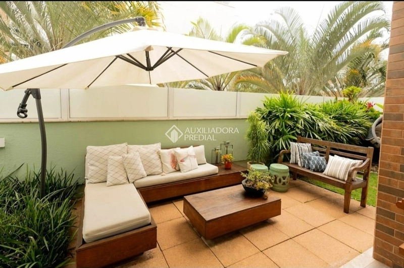 Apartamento Garden mobiliado à venda | 2 dormitórios | Quintal com deck | Próximo à praia: 11ª foto da galeria de imagens do imóvel