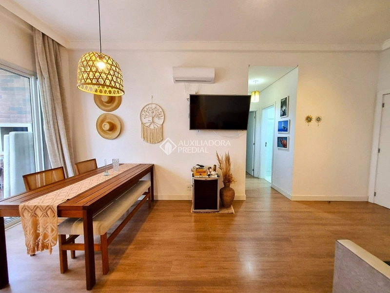 Apartamento Garden mobiliado à venda | 2 dormitórios | Quintal com deck | Próximo à praia: 3ª foto da galeria de imagens do imóvel