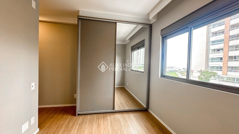Apartamento para alugar no Jardim Atlântico em Florianópolis | 2 dormitórios (1 suíte) | semi-mobiliado | condomínio com piscina: 20ª foto da galeria de imagens do imóvel