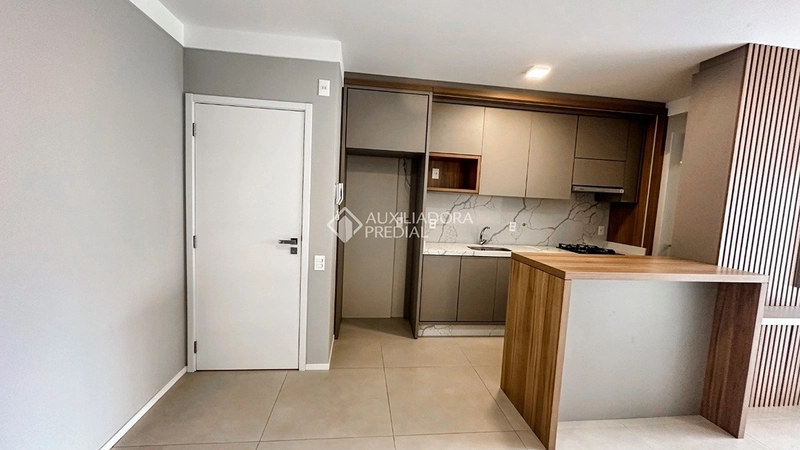 Apartamento para alugar no Jardim Atlântico em Florianópolis | 2 dormitórios (1 suíte) | semi-mobiliado | condomínio com piscina: 10ª foto da galeria de imagens do imóvel
