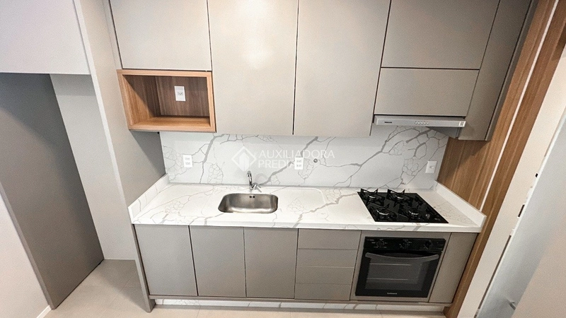 Apartamento para alugar no Jardim Atlântico em Florianópolis | 2 dormitórios (1 suíte) | semi-mobiliado | condomínio com piscina: 7ª foto da galeria de imagens do imóvel