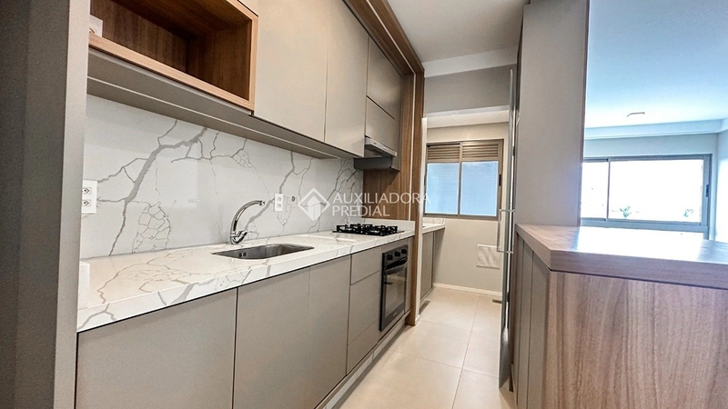 Apartamento para alugar no Jardim Atlântico em Florianópolis | 2 dormitórios (1 suíte) | semi-mobiliado | condomínio com piscina: 11ª foto da galeria de imagens do imóvel