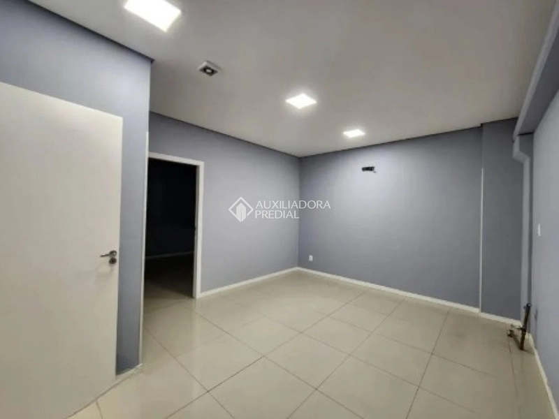 Ponto comercial para alugar no Saco Grande Florianópolis | 200m² | próximo à SC-401 | alta visibilidade: 12ª foto da galeria de imagens do imóvel