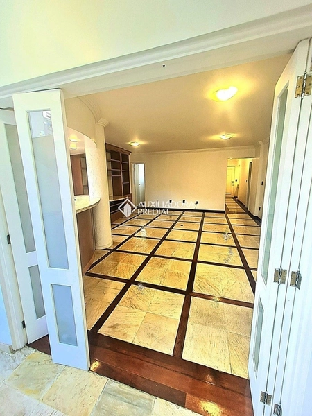 Apartamento à venda no bairro Agronômica em Florianópolis | 3 dormitórios | Próximo à Beira-Mar Norte: 17ª foto da galeria de imagens do imóvel