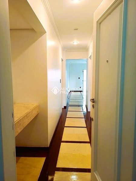 Apartamento à venda no bairro Agronômica em Florianópolis | 3 dormitórios | Próximo à Beira-Mar Norte: 4ª foto da galeria de imagens do imóvel