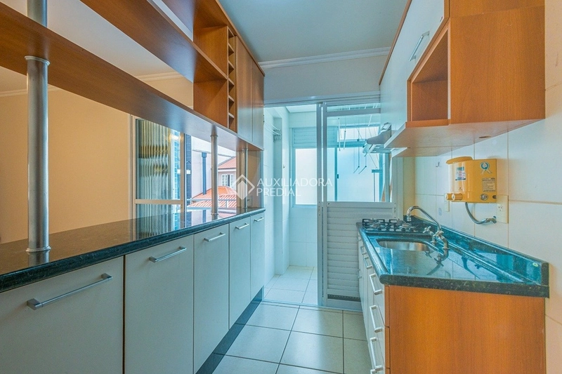 Apartamento 2 dormitórios com suíte e sacada no Centro de Florianópolis – vaga coberta: 5ª foto da galeria de imagens do imóvel