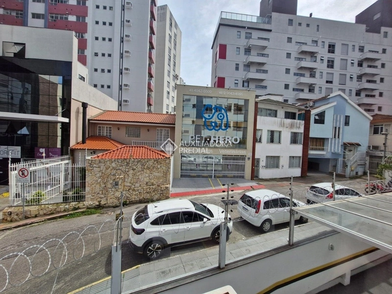 Apartamento 2 dormitórios com suíte e sacada no Centro de Florianópolis – vaga coberta: 20ª foto da galeria de imagens do imóvel