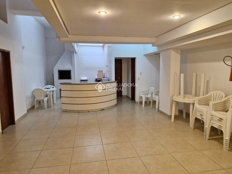 Apartamento 2 dormitórios com suíte e sacada no Centro de Florianópolis – vaga coberta: 26ª foto da galeria de imagens do imóvel