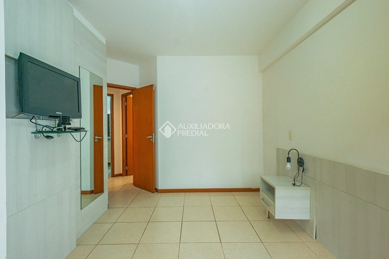 Apartamento 2 dormitórios com suíte e sacada no Centro de Florianópolis – vaga coberta: 15ª foto da galeria de imagens do imóvel