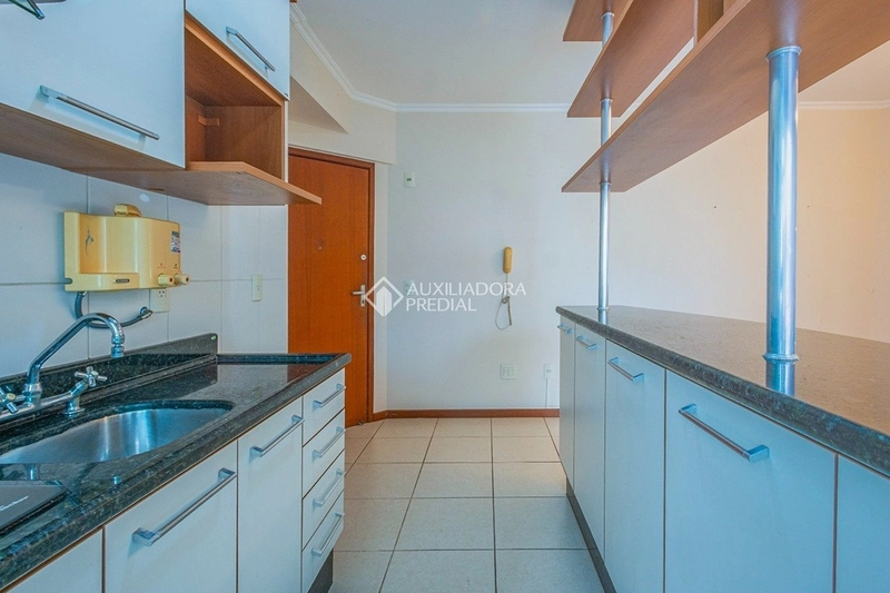 Apartamento 2 dormitórios com suíte e sacada no Centro de Florianópolis – vaga coberta: 7ª foto da galeria de imagens do imóvel