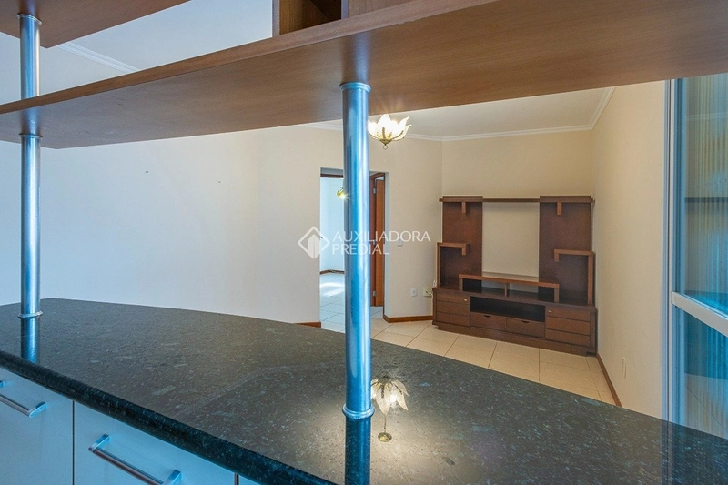 Apartamento 2 dormitórios com suíte e sacada no Centro de Florianópolis – vaga coberta: 12ª foto da galeria de imagens do imóvel