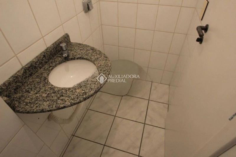 Apartamento para alugar na Agronômica Florianópolis | 3 dormitórios (1 suíte) | vaga | próximo à Beira-Mar Norte: 14ª foto da galeria de imagens do imóvel